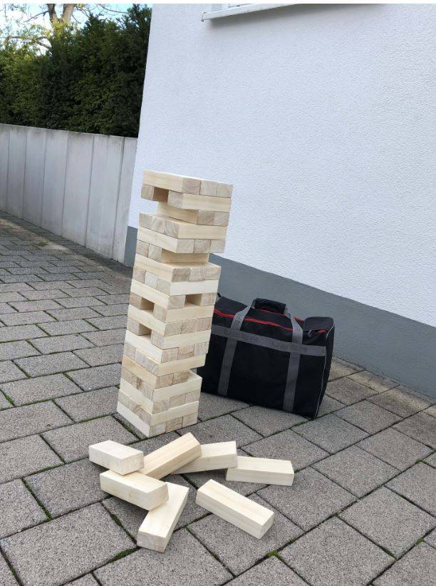 Riesen-Wackelturm