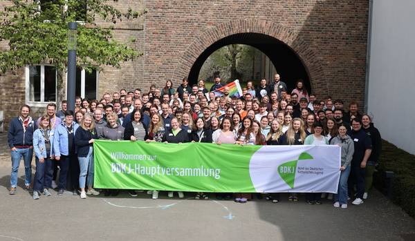 Gruppenfoto BDKJ-Hauptversammlung 2026